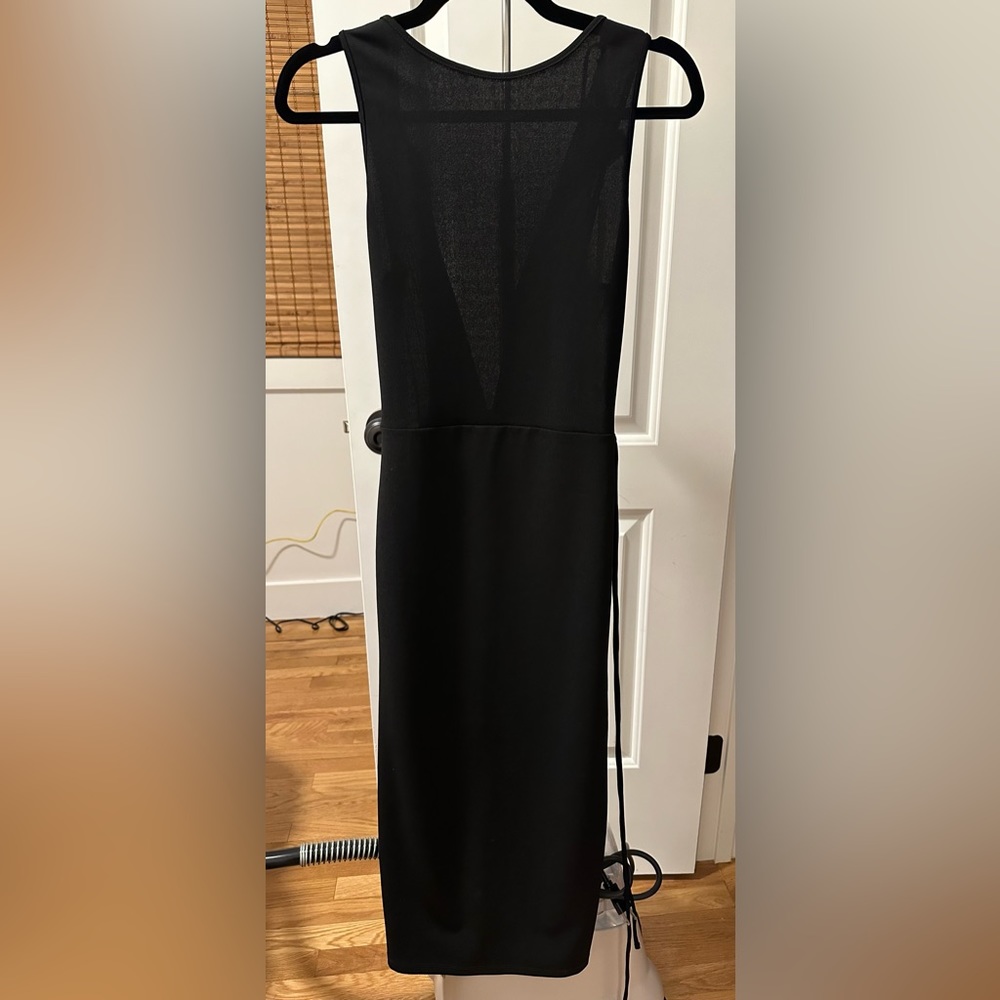 Zara sleeveless black midi dress